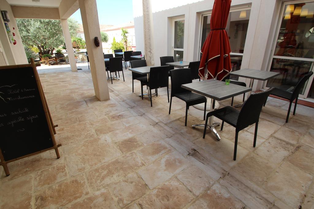 Hotel Et Residence De La Transhumance Saint-Martin-de-Crau Εξωτερικό φωτογραφία