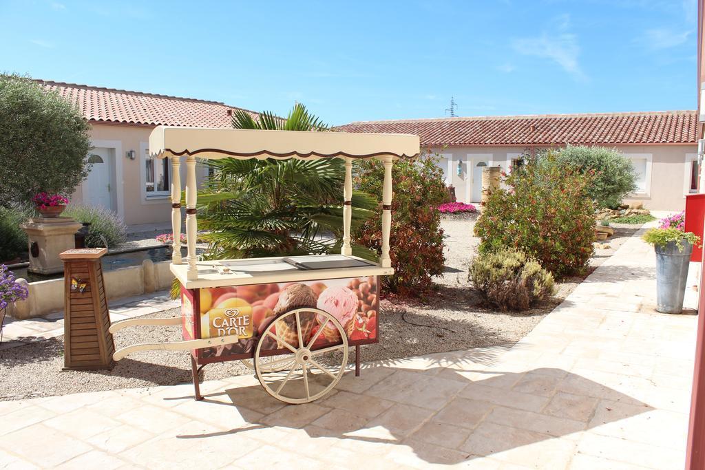 Hotel Et Residence De La Transhumance Saint-Martin-de-Crau Εξωτερικό φωτογραφία