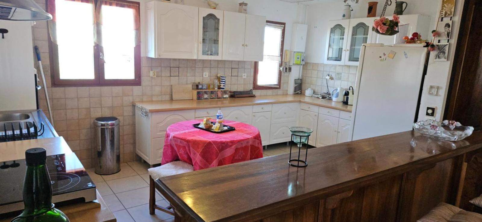 Hotel Et Residence De La Transhumance Saint-Martin-de-Crau Εξωτερικό φωτογραφία